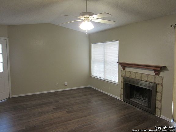 5th image of 4007 Colonial Sun Dr