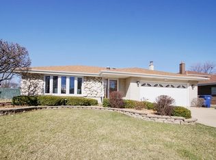 7950 Palm Ct, Orland Park, IL