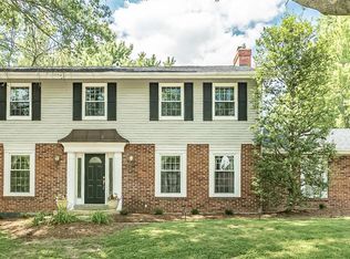 355 Dungate Dr, Chesterfield, MO 63017