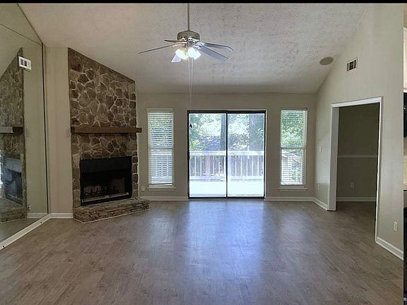 2nd image of 1576 Canberra Dr