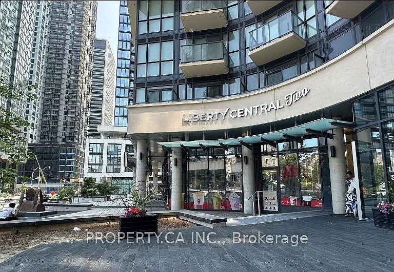 49 E Liberty St #1407 — Photo 2