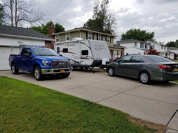 3rd image of 440 Seabrook Dr