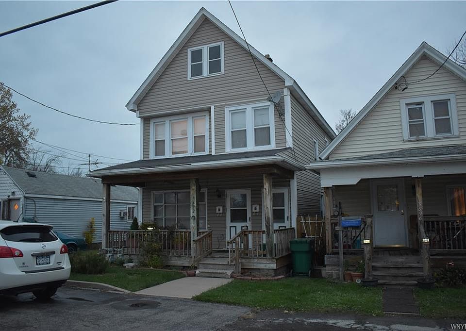 1st image of 3692 1st St