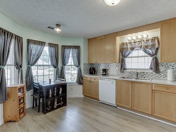 5th image of 3394 Salem Cove Trl SE