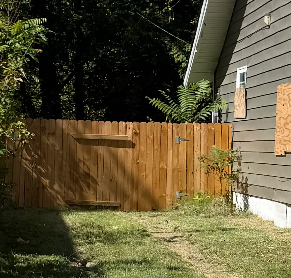 3 bed, 1324 sqft, $1,050 — Photo 3