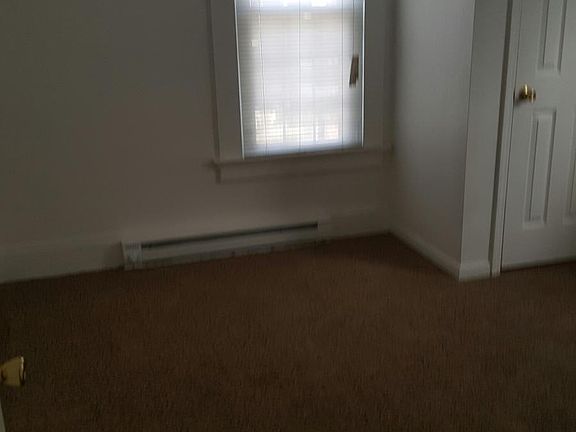 2nd image of 447-449 Bingham St