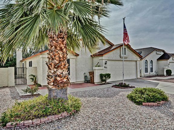 2nd image of 8821 W Greenbrian Dr