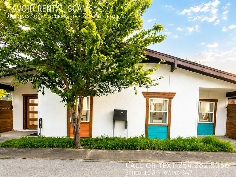 2717 Parker Ln #B — Photo 1