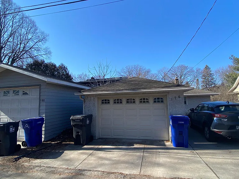 176 Fairview Ave S — Photo 17