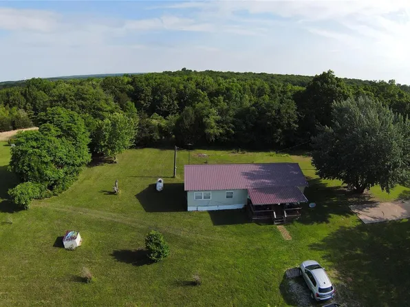 963 Cochrane Rd, Park Hills, MO 63601