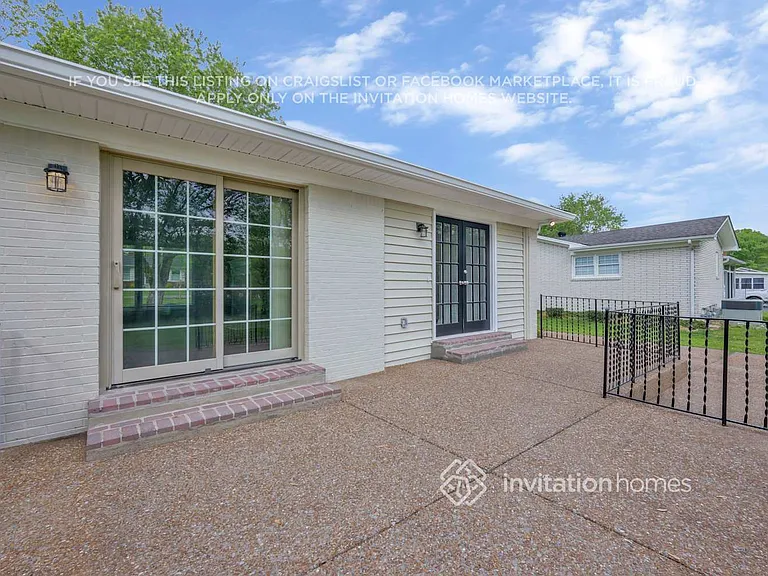 136 Oaks Dr — Photo 15