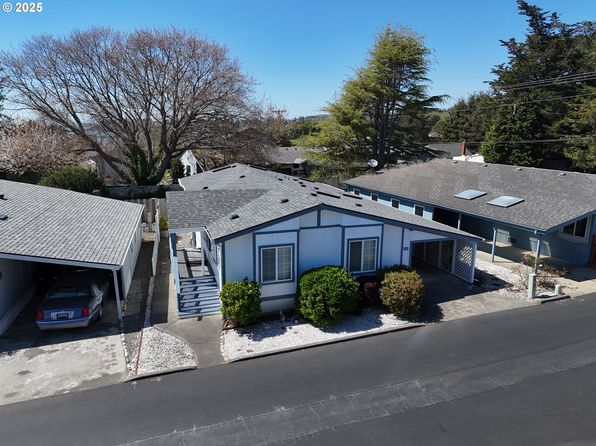 97940 W Benham Ln APT 21, Brookings, OR 97415