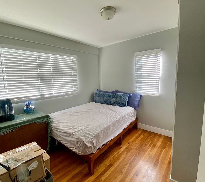 1st image of 225 S 10th St APT 4