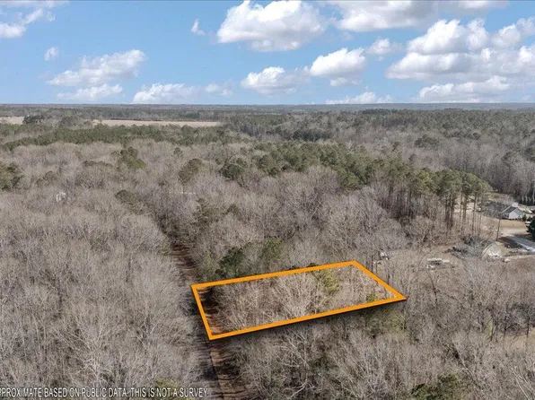 153 Shaman Dr, Louisburg, NC 27549