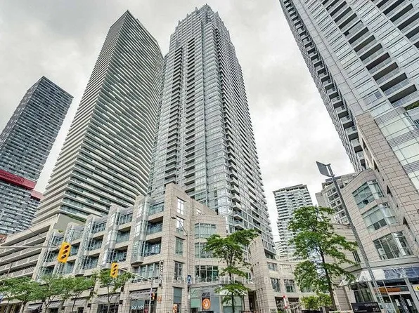 2191 Yonge St #2601, Toronto, ON M4S 3H8