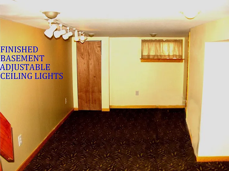 2437 S Darien St — Photo 4
