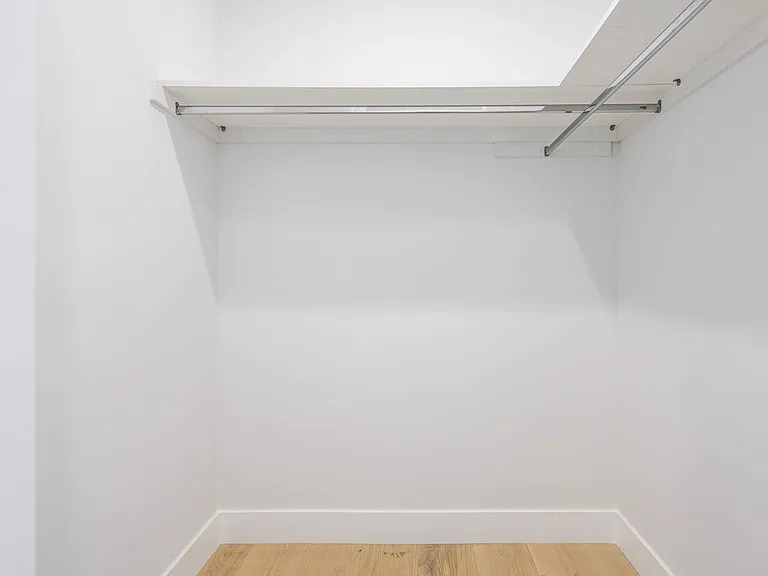 741 N Gramercy Pl — Photo 15