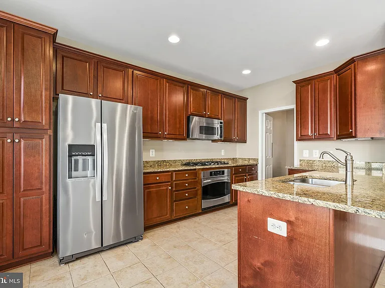 14873 Potomac Branch Dr — Photo 15