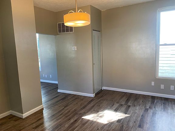 2nd image of 22 W Eichel Ave