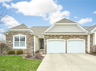 171 Hunter Pkwy, Cuyahoga Falls, OH 44223