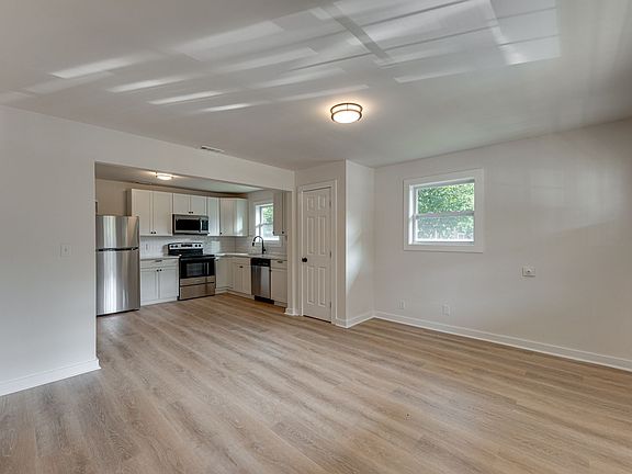 5th image of 190 E Leawood Ave #190C