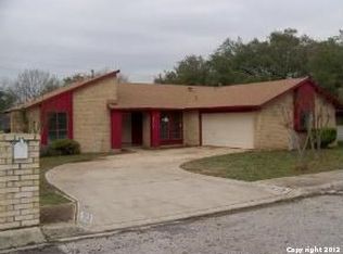 8319 Shallow Creek Dr, San Antonio, TX 78251