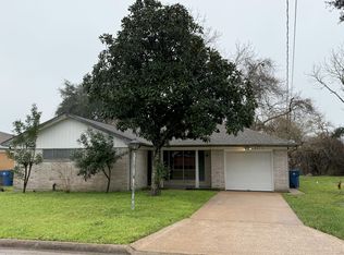 5717 Woodrow St, Texas City, TX 77591
