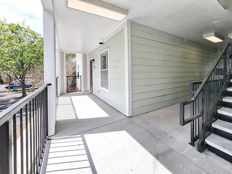 2360 SW Archer Rd #505 — Photo 23