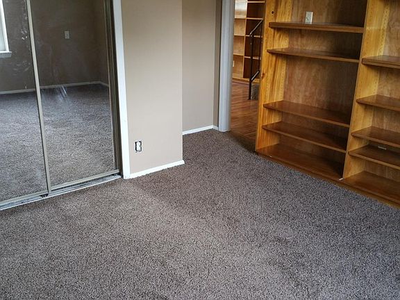 3rd image of 8236 Eddy Ave NE