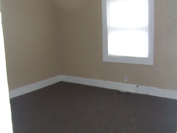 5th image of 238 S Warman Ave