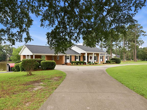 2nd image of 3103 Hillandale Dr