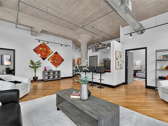 5th image of 2029 Wyandotte 204 St #204