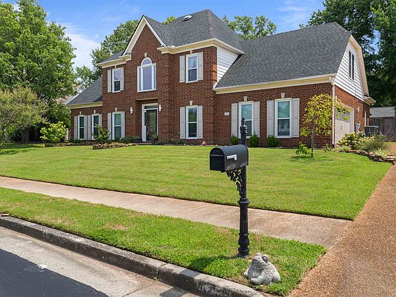 2nd image of 4858 Bailey Dr
