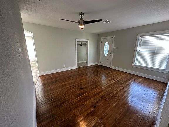 4th image of 5407 Menard Ave