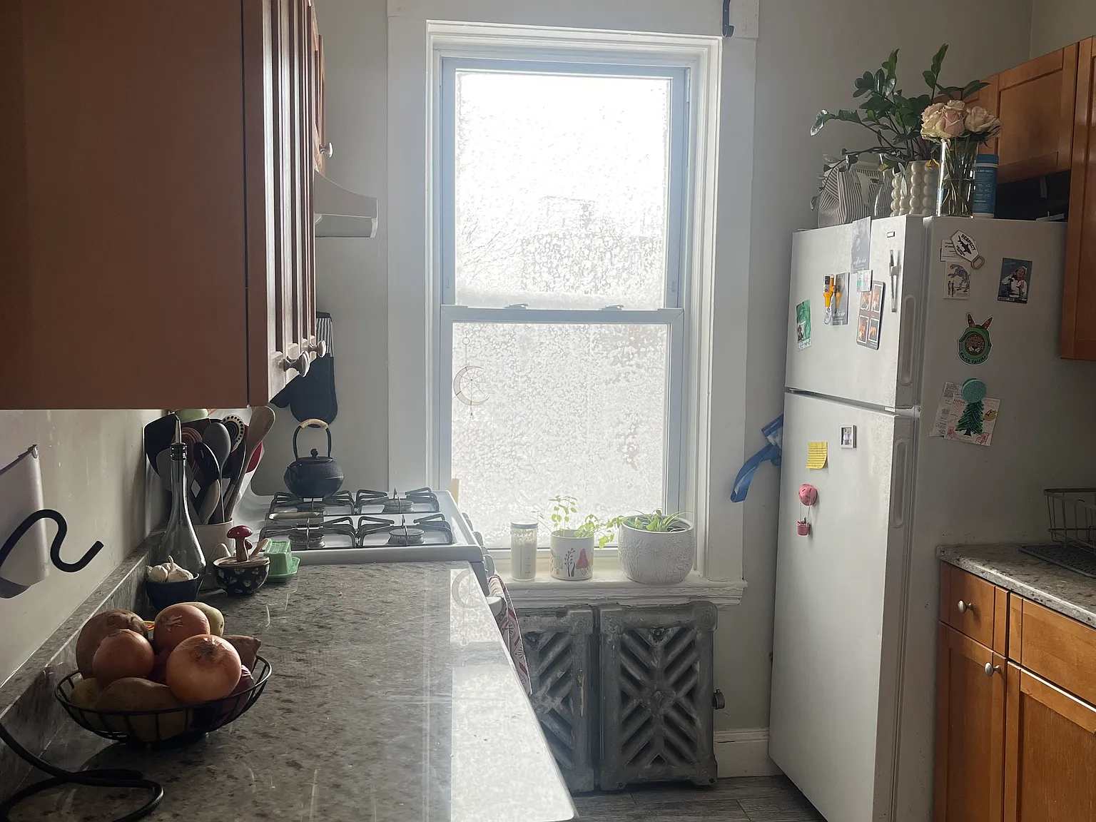 3 bed, $4,575 — Photo 2