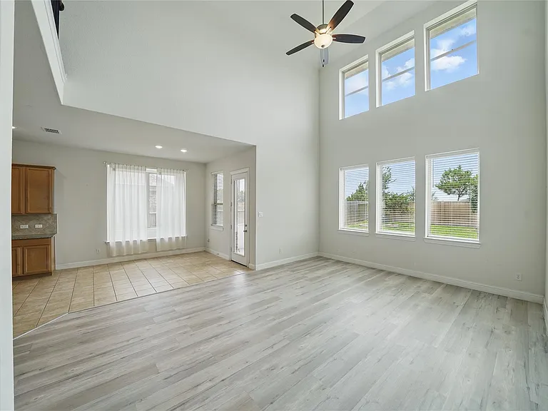 3902 Palmer Meadow Ct — Photo 16