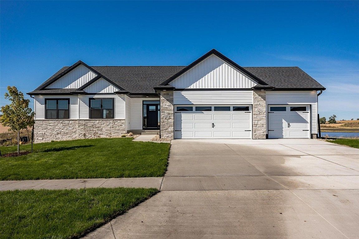 2197 Royal Oak Ridge Rd