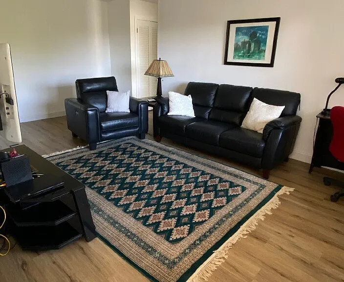 6 Canterbury Ct #6 — Photo 2