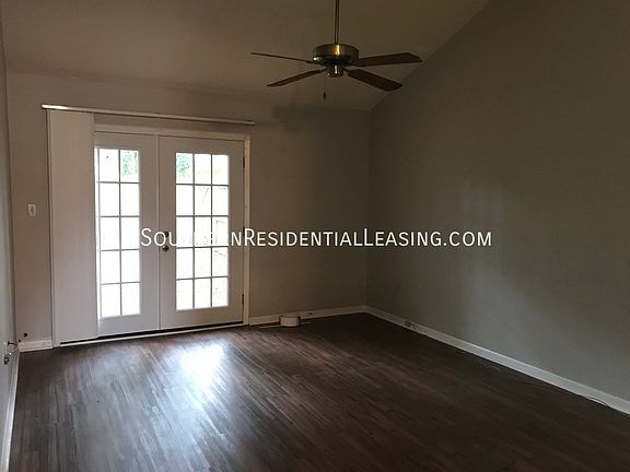 2nd image of 10 Viking Dr NW APT B
