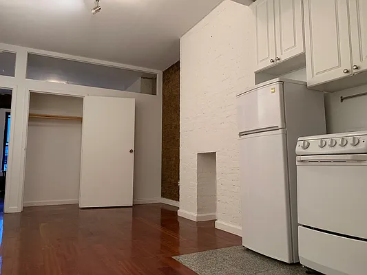 Rented by Sky Management | media 16