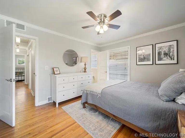 2426 S Louisville Ave — Photo 11