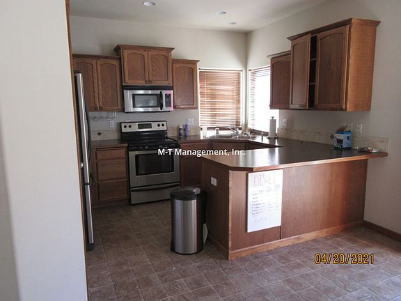 5th image of 4118 S Stonington Ln