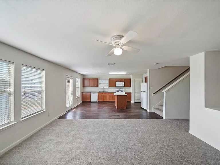 3610 Avalon Castle Dr — Photo 5
