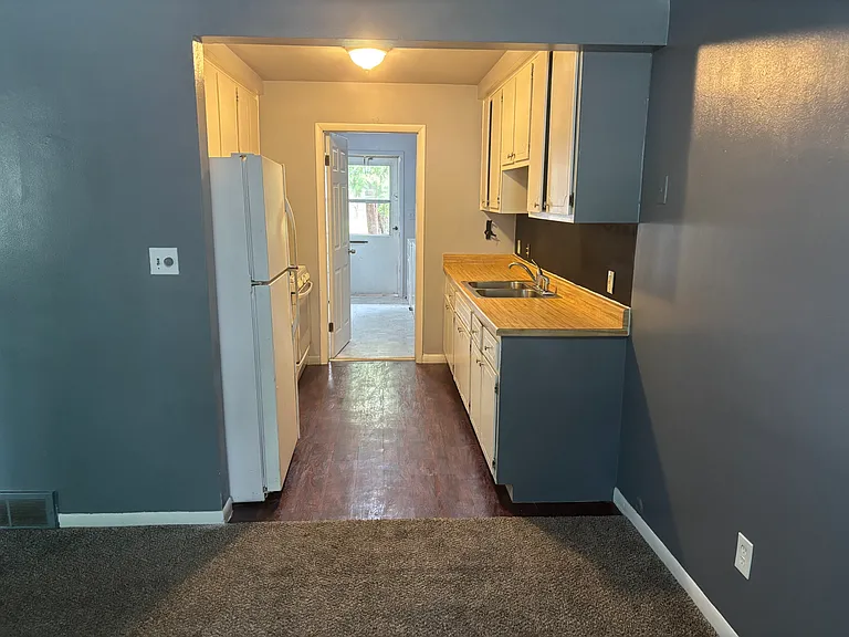 3974 Berkshire Ave — Photo 8
