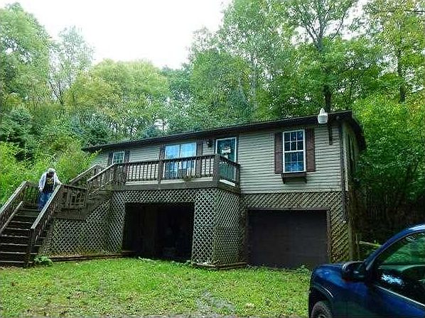 2nd image of 808 Trim Tree Rd