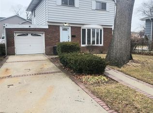 945 Derrick Adkins Ln, West Hempstead, NY 11552