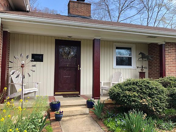 2nd image of 3634 E Woodside Ave