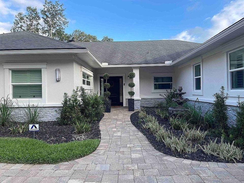 Front door entryway