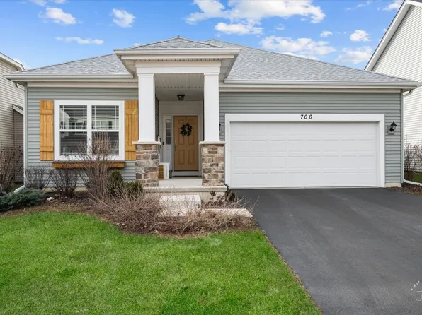 706 Virginia St, Elburn, IL 60119