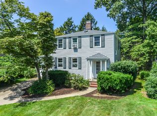 159 Peachtree Ln, Roslyn Heights, NY 11577